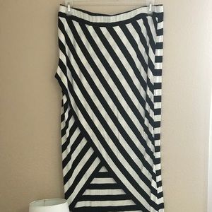 Black&White Cross Skirt